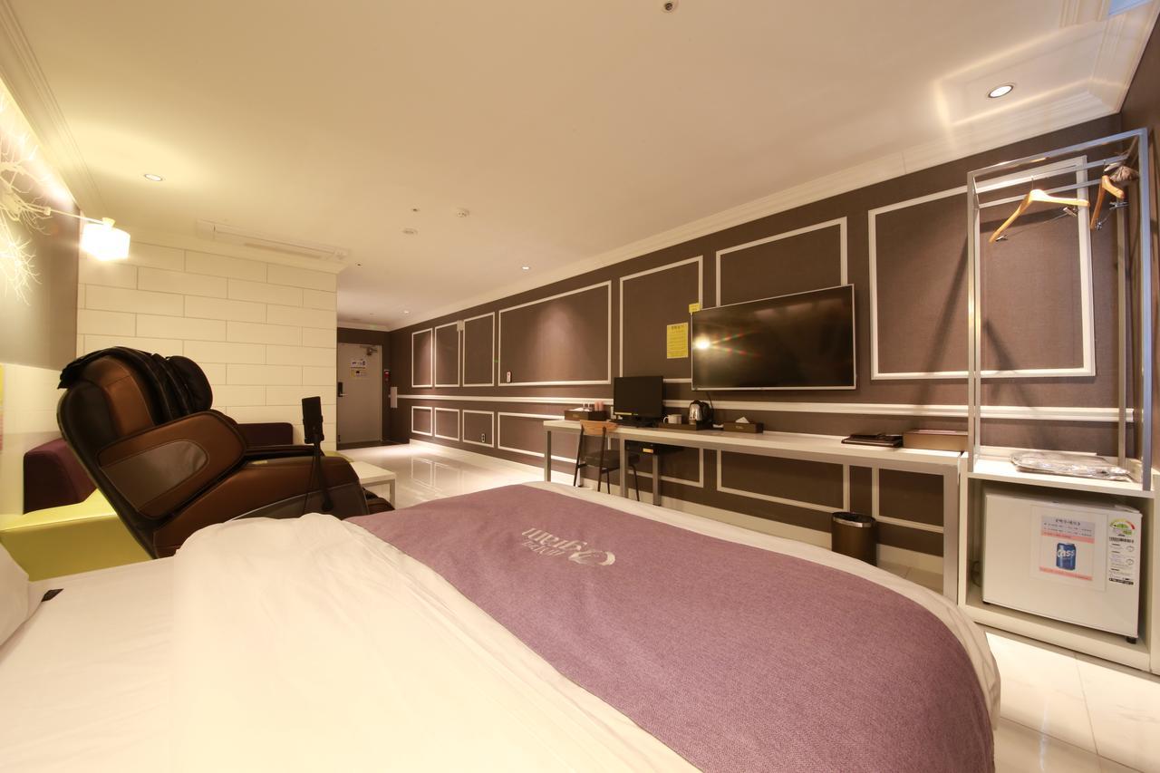 Gram Hotel Namyangju Экстерьер фото