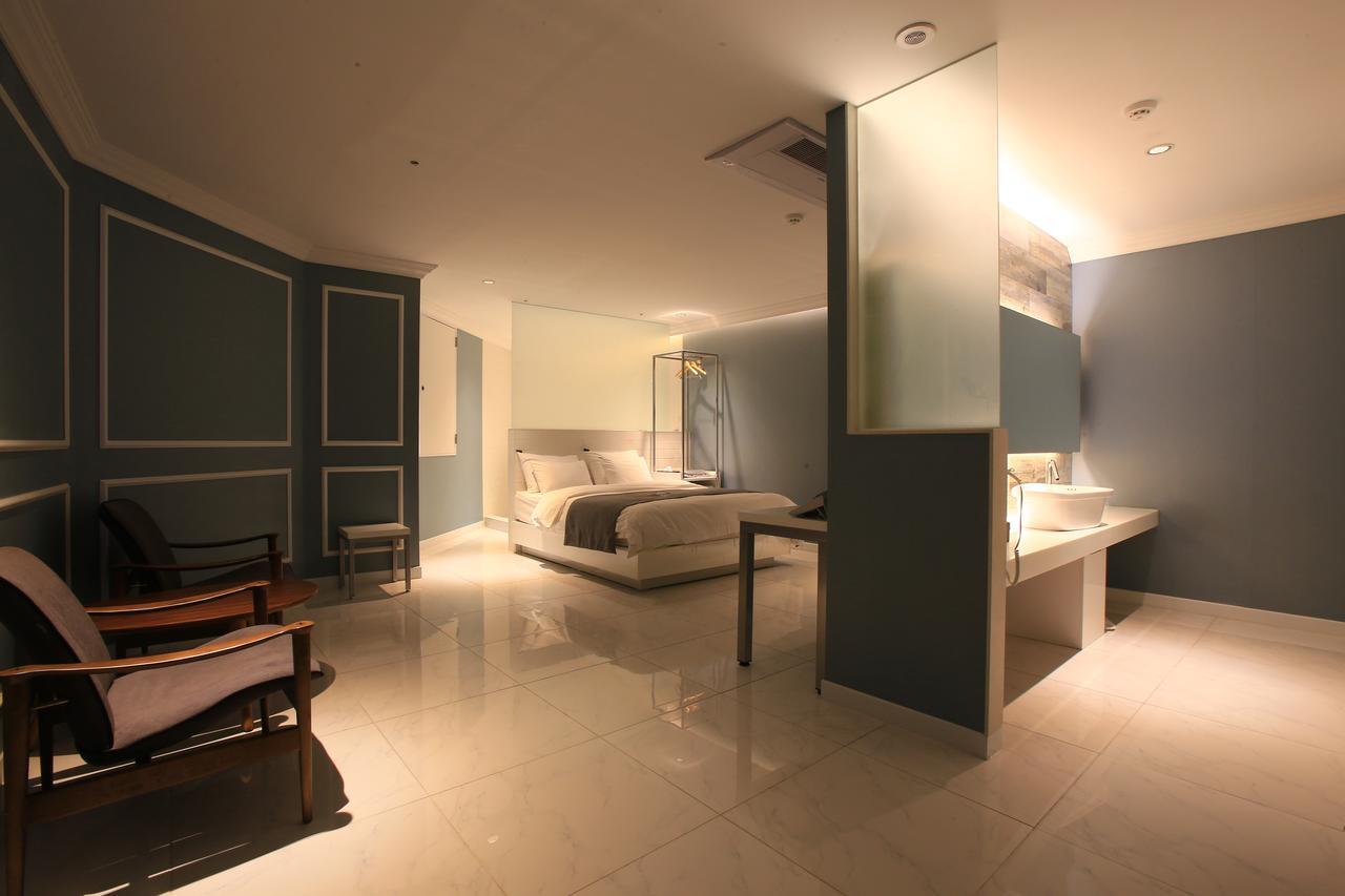 Gram Hotel Namyangju Экстерьер фото